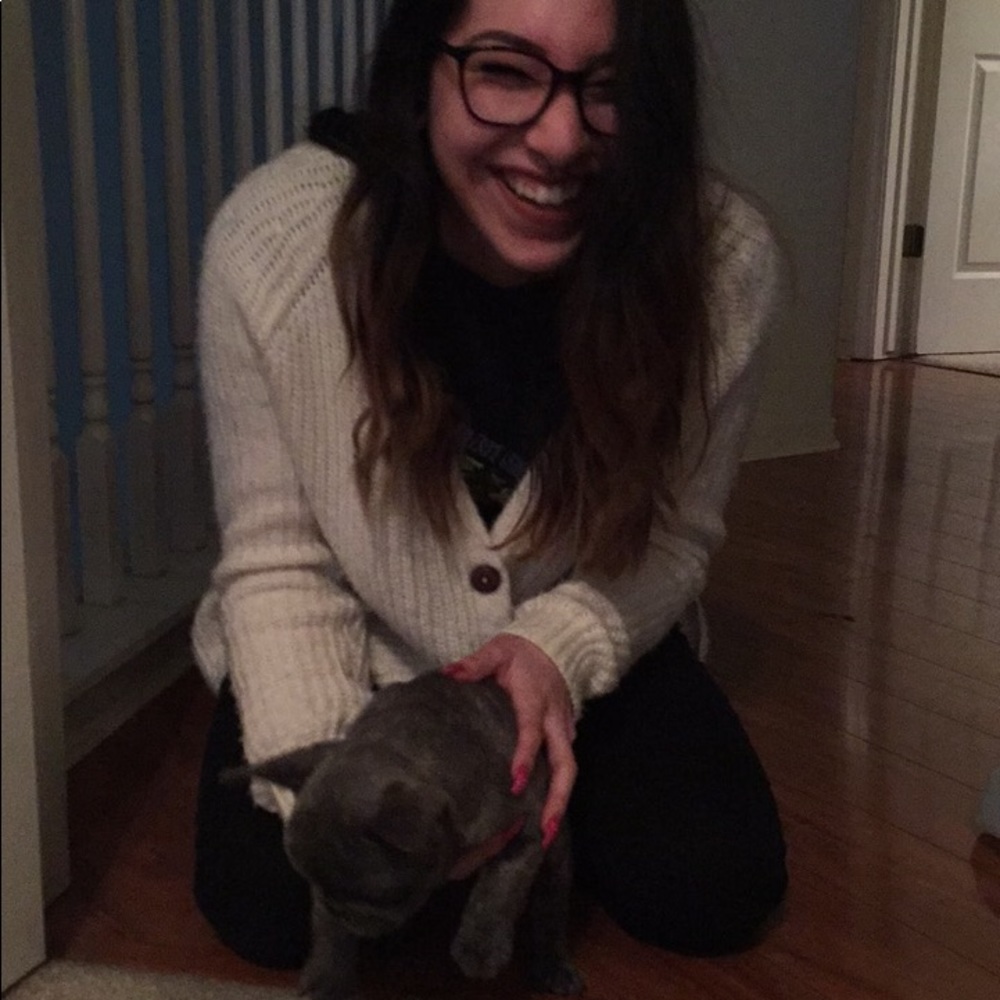 Meet your Posher, Alexis